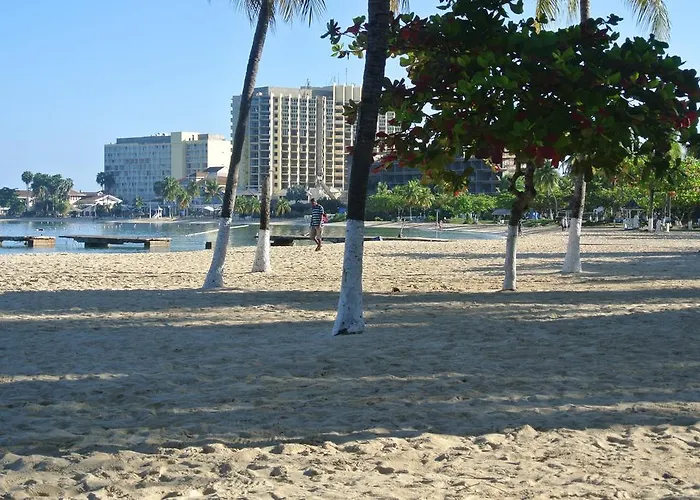 4 * Ocho Ríos